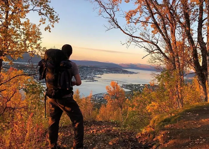 & Luxurious New With Private Patio * Tromsø