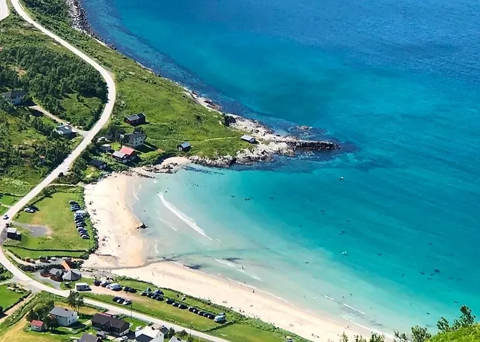 & Luxurious New With Private Patio Tromsø