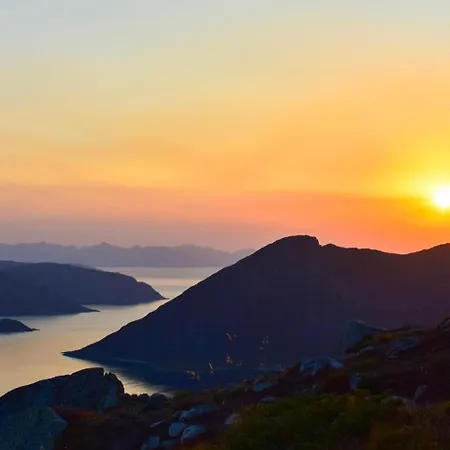 & Luxurious New With Private Patio *