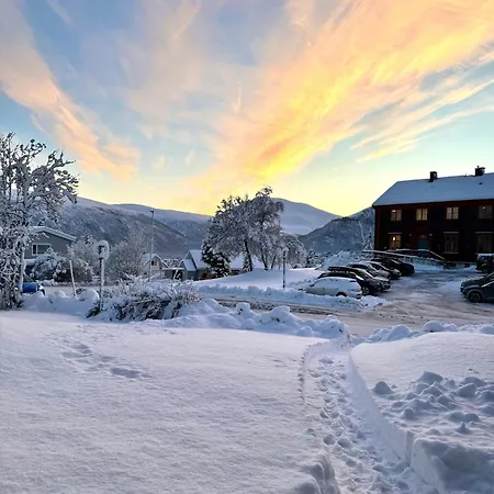 & Luxurious New With Private Patio Apartment Tromsø